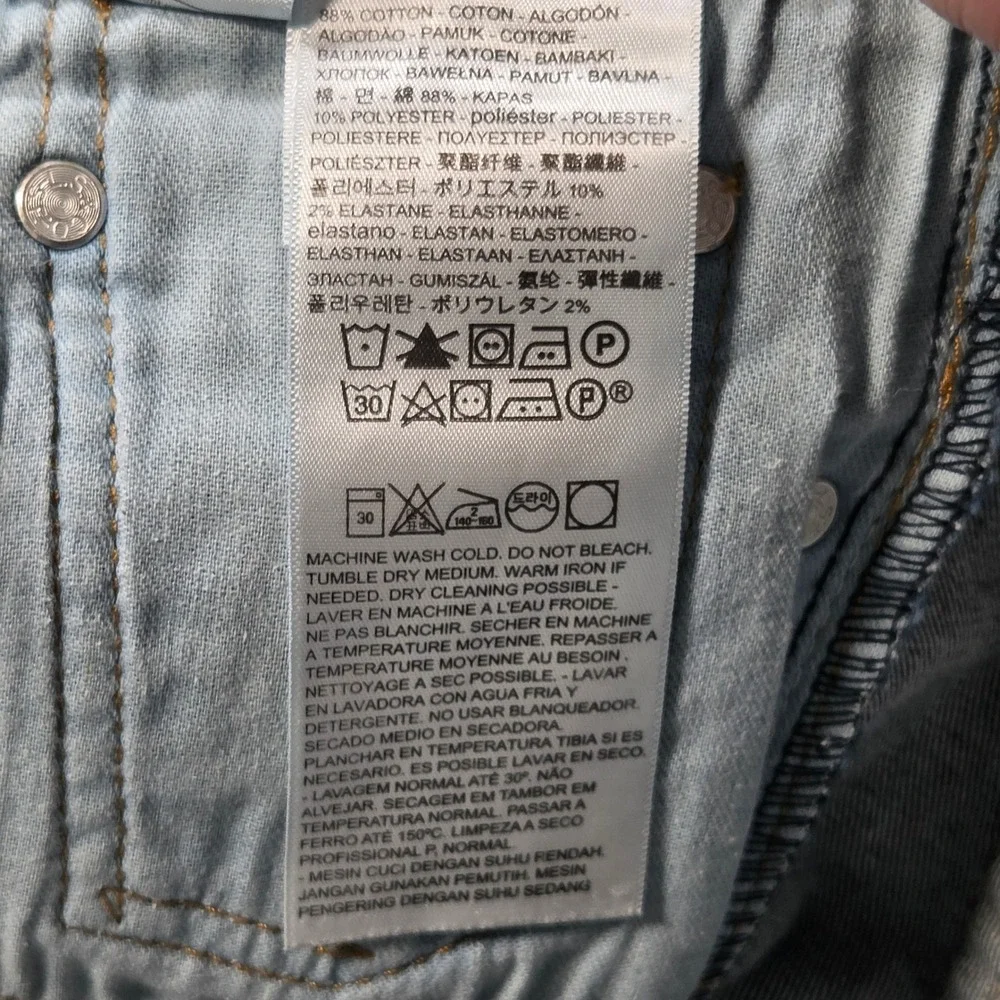 Levis levis 511